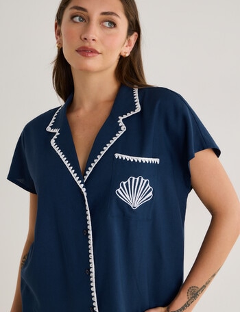Zest Embroidery Stitch Shirt, Navy product photo