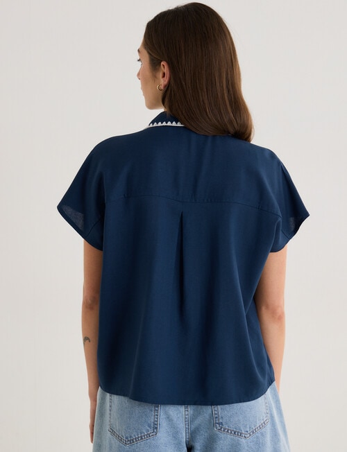Zest Embroidery Stitch Shirt, Navy product photo View 02 L
