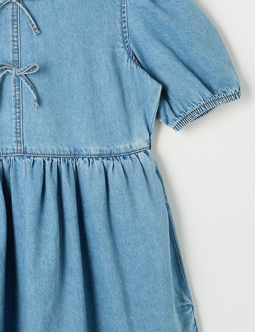 Switch Short Sleeve Bow Detail Denim Dress, Mid Blue product photo View 03 L