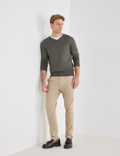 North South Merino Merino V-Neck Jumper, Khaki Marle product photo View 07 L