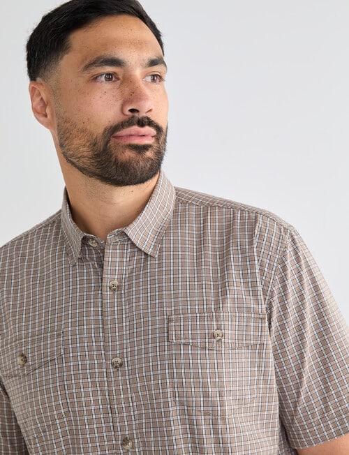 Kauri Trail Cooper Short Sleeve Shirt, Light Brown product photo