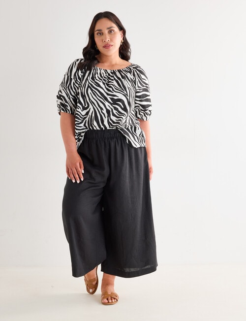 Studio Curve Linen Blend Gathered Raglan Top, Black Zebra product photo View 07 L