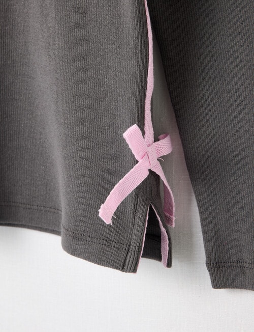 Mac & Ellie Tape Side Long Sleeve Rib Tee, Charcoal product photo View 02 L