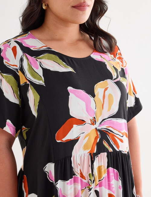 Studio Curve Oversize Pocket Dress, Whimsy Floral product photo View 05 L