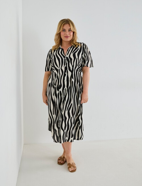 Studio Curve Animal Print Shirt Dress, Wild Animal product photo View 03 L