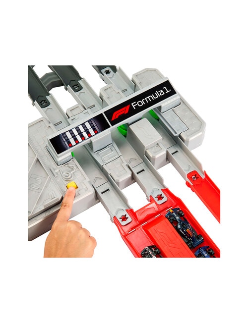 Hot Wheels Racing Formula 1&reg; Grand Prix Circuit Track Set product photo View 04 L