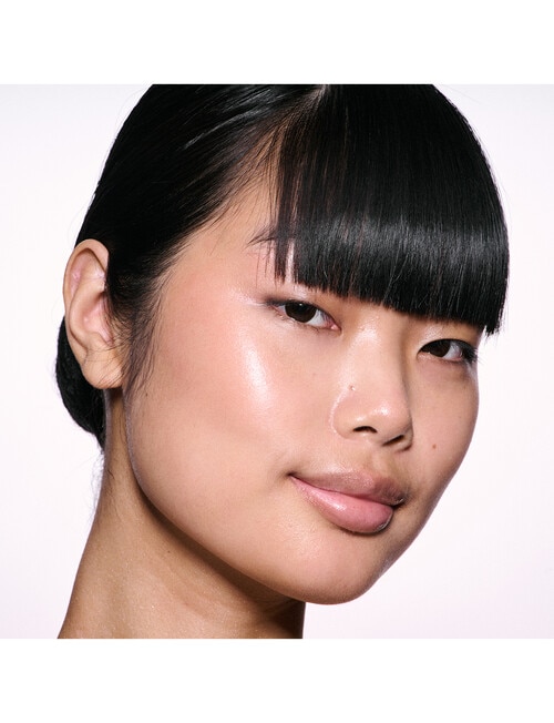 MAC Skinfinish Lightstruck Liquid Highlighter product photo View 05 L