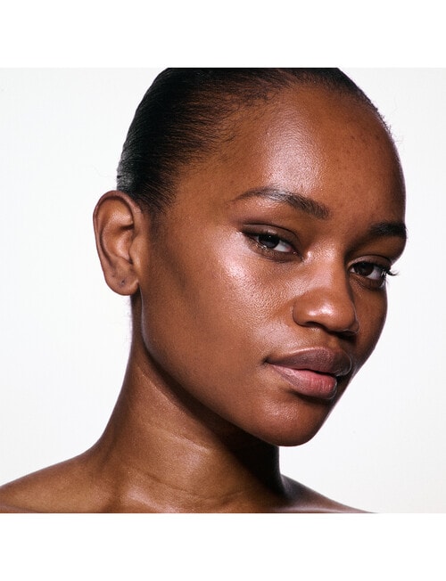 MAC Skinfinish Lightstruck Liquid Highlighter product photo View 05 L