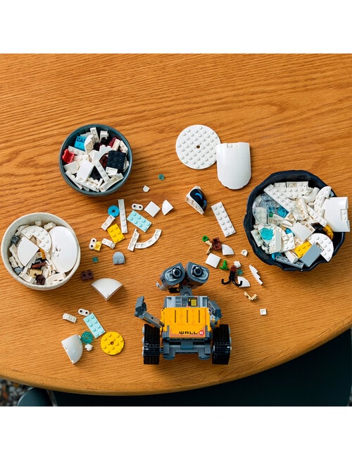 LEGO Disney Disney Pixar Wall-E & Eve, 43279 product photo View 05 L