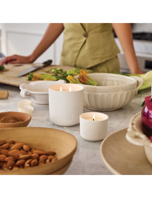 CIRCA Candle, 70g, Mango & Papaya product photo View 02 L