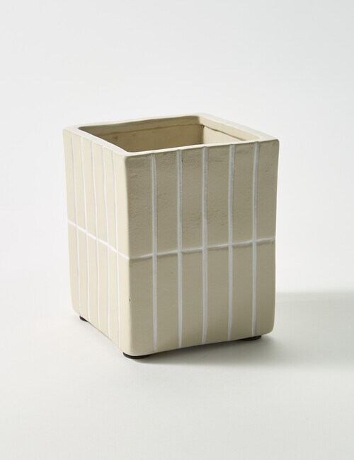 M&Co Selva Pot product photo View 04 L