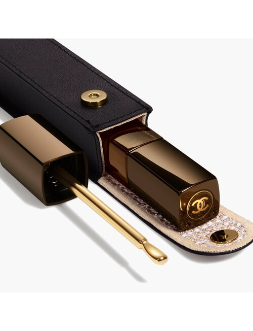 CHANEL SUBLIMAGE L'EXTRAIT HUILE L&Egrave;VRES Ultimate Lip Oil: Reinvigorates And Nourishes product photo View 02 L