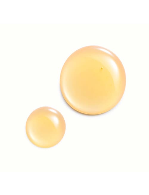 CHANEL SUBLIMAGE L'EXTRAIT HUILE LÈVRES Ultimate Lip Oil: Reinvigorates And Nourishes product photo View 03 L