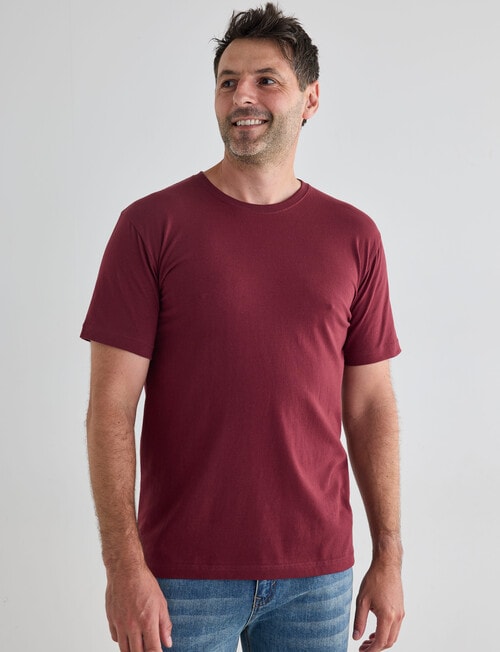 Chisel Ultimate Crew Tee, Maroon product photo