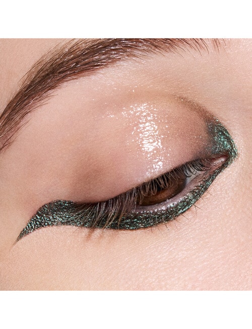 MAC Metallic Single Eye Shadow Compact product photo View 04 L