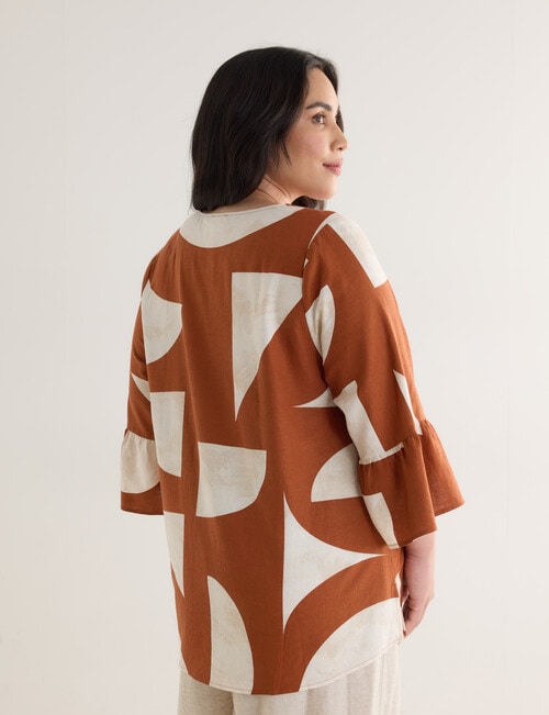 Studio Curve Linen Blend Ruffle Cuff Top, Rust Graphic product photo View 02 L