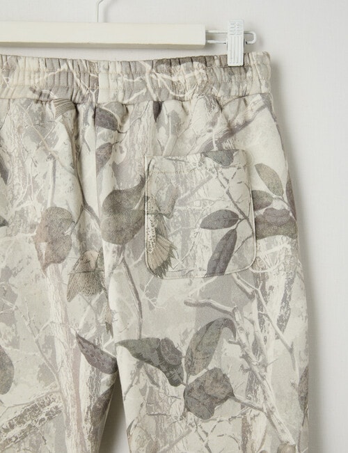No Issue Trackpant, Camo Light product photo View 02 L