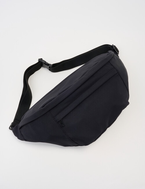 Oversized Cross Body Bag, Black product photo