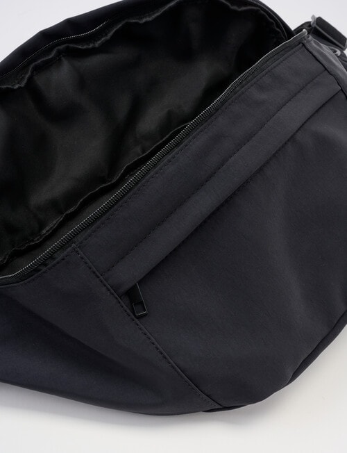 Oversized Cross Body Bag, Black product photo View 06 L