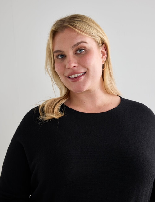 North South Curve Merino Blend Curve Hem Jumper, Black product photo View 05 L