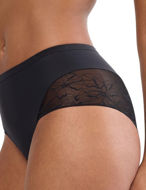 Triumph Comfort Shaping Lace Maxi Brief, Black product photo View 03 L