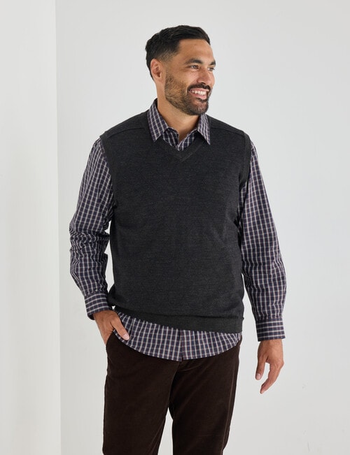 Logan Kiel Knitwear Vest, Dark Brown product photo View 05 L