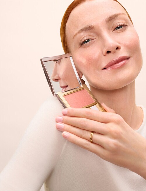 Elizabeth Arden Blush product photo View 03 L