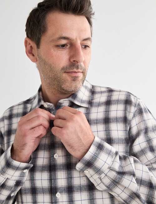 Chisel Flannel Long Sleeve Shirt, Natural product photo View 04 L