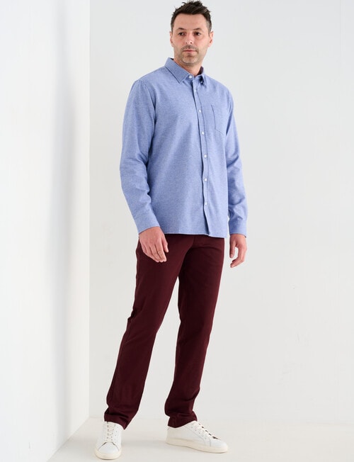 Chisel Classic Chino, Burgundy product photo View 03 L