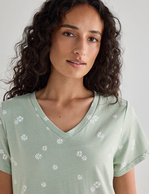 Zest Sleep T-Shirt Nightie, Pistachio Daisy product photo View 04 L