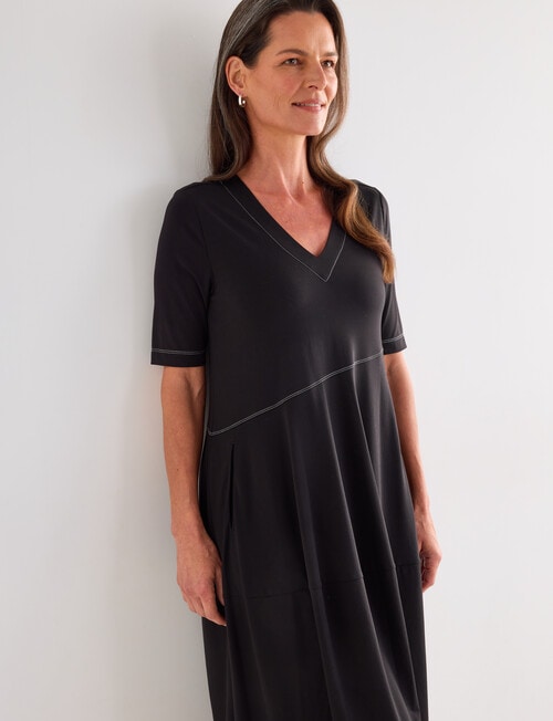 Ella J Short Sleeve Knit Dress, Black product photo