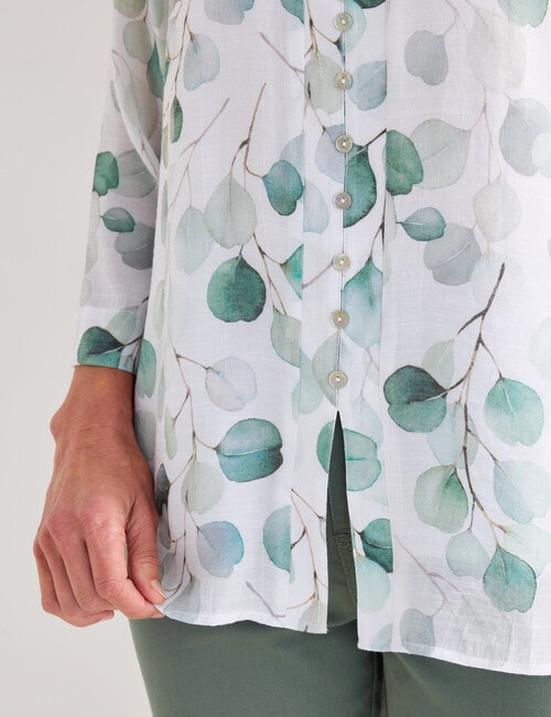 Ella J 3/4 Sleeve Button Detail Top, Sage Leaf Print product photo View 06 L