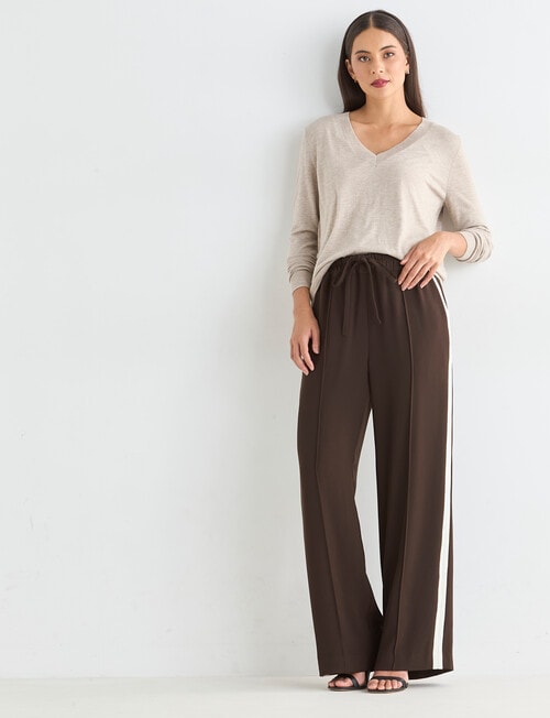 Whistle Lightweight V-Neck Jumper, Oat product photo View 06 L