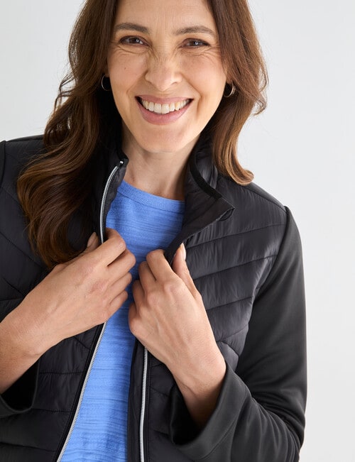 Line 7 Yield Jacket, Black product photo View 04 L