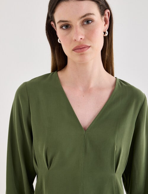 Jigsaw Define Long Sleeve Top, Leaf Green product photo View 04 L