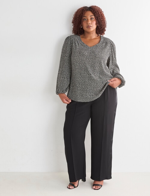 Studio Curve V-Neck Ditsy Print Blouse, Black & White product photo View 03 L