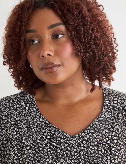 Studio Curve V-Neck Ditsy Print Blouse, Black & White product photo View 04 L