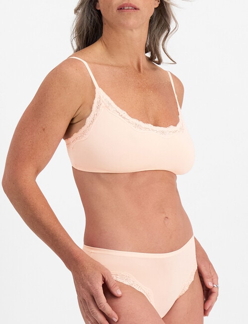 Bonds Bases Flex Lace Bikini Brief, Pretty Thing product photo View 02 L