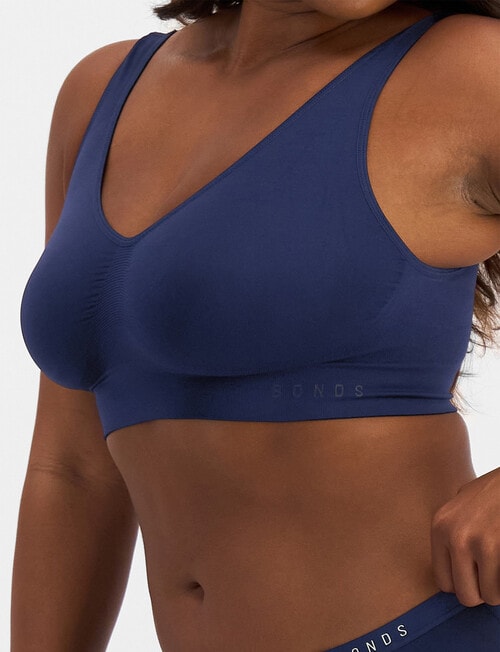 Bonds Seamless Comfy Crop Bra, Black Sea product photo View 02 L