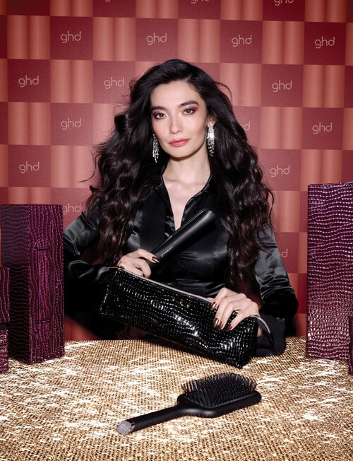 ghd Platinum+ Straightener Gift Set, Black product photo View 06 L