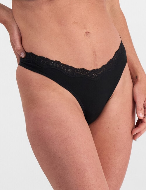Bonds Bases Flex Lace Gee Brief, Black product photo