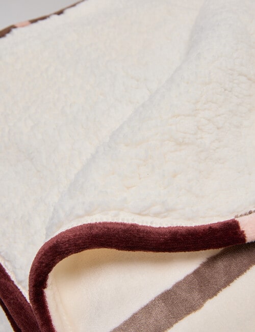 Haven Merit Fleece Sherpa Blanket product photo View 04 L