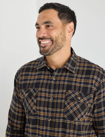 Kauri Trail Rusty Long Sleeve Shirt, Black product photo