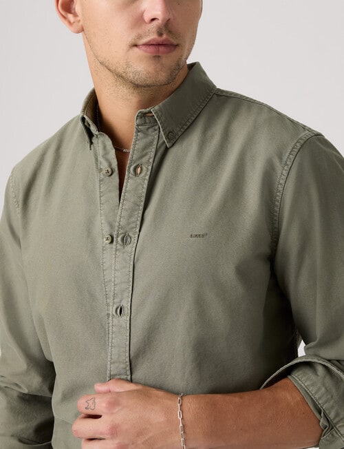 Levis Authentic Button Down Shirt, Mulled Basil product photo View 03 L