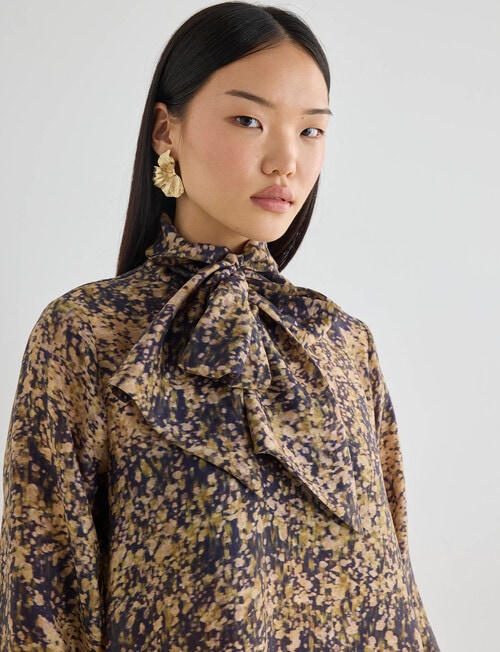 State of play Luminate Blouse Dapple Print product photo View 07 L