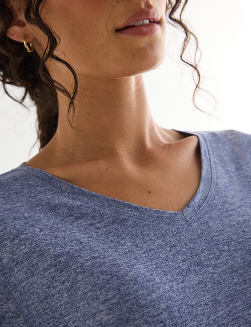 Superfit V-Neck Limitless Tee, Future Dusk product photo View 04 L