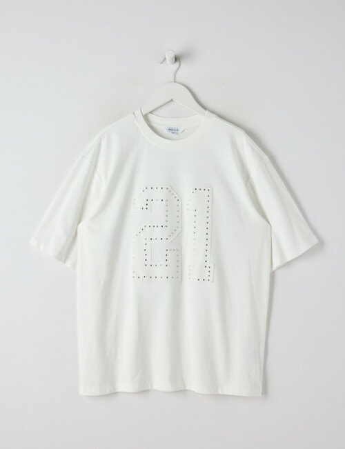 Switch Stud Number Oversized Tee, White product photo