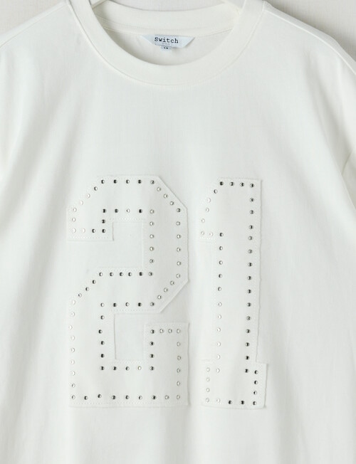 Switch Stud Number Oversized Tee, White product photo View 02 L