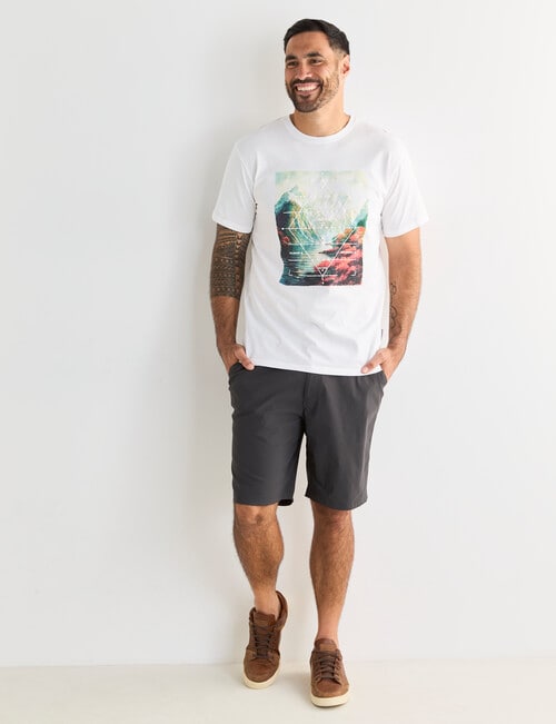 Kauri Trail Short Sleeve Tee, White product photo View 03 L