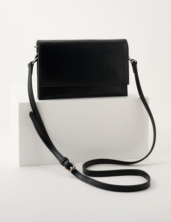 Boston + Bailey Classic Crossbody Bag, Black product photo